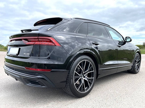 Audi Q8 5 of 8