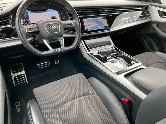Audi Q8 3 of 8