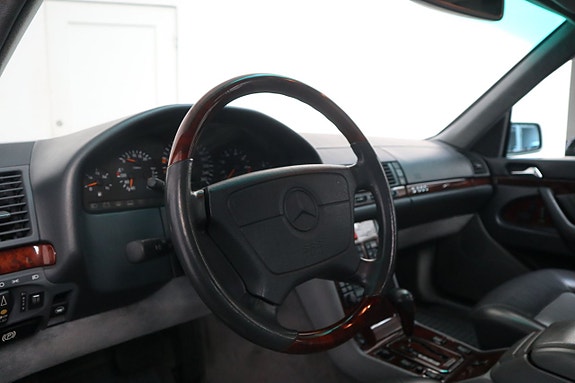 Mercedes-Benz S600 11 of 21