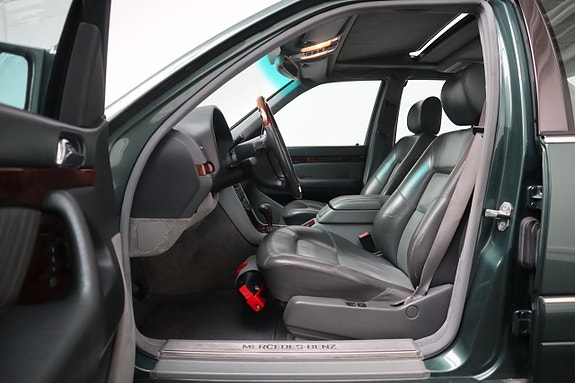 Mercedes-Benz S600 9 of 21