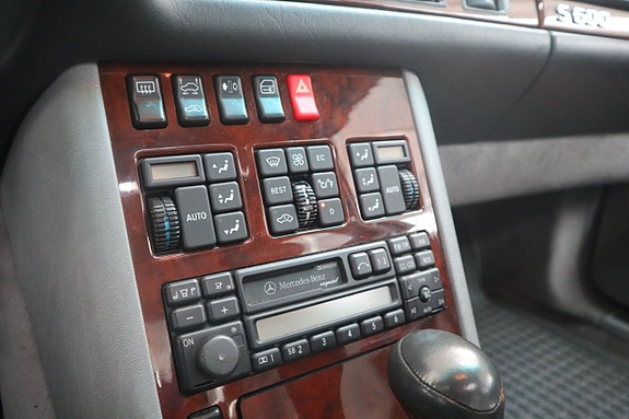 Mercedes-Benz S600 13 of 21