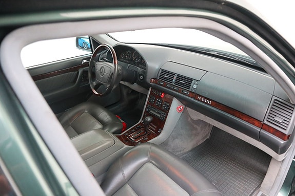 Mercedes-Benz S600 18 of 21