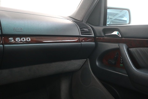 Mercedes-Benz S600 19 of 21