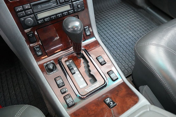 Mercedes-Benz S600 15 of 21