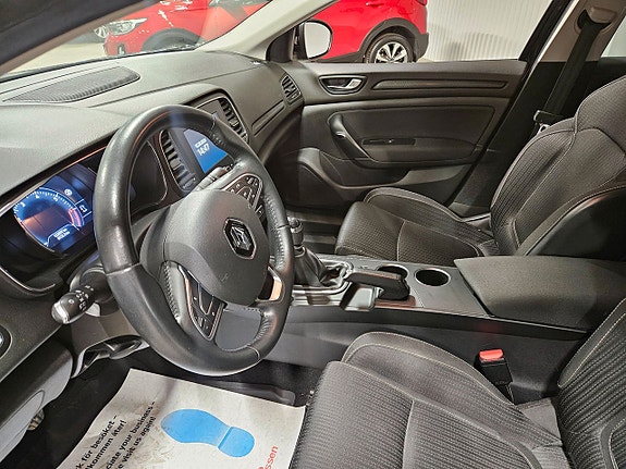 Renault Megane IV 5 of 5