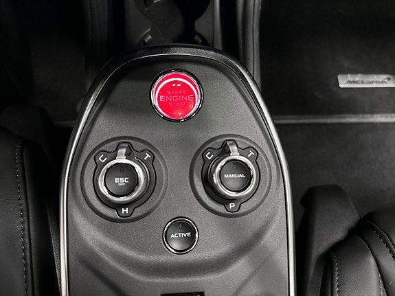 McLaren GT 21 of 30