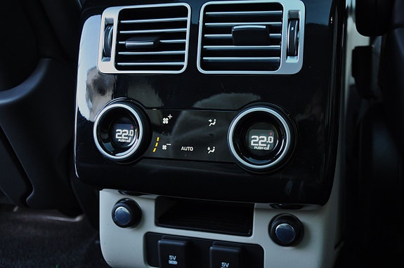 Land Rover Range Rover 19 of 25