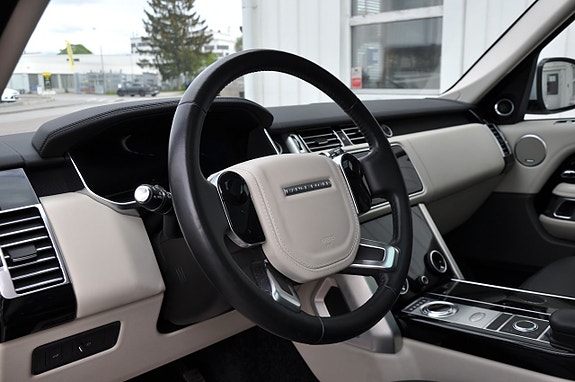 Land Rover Range Rover 7 of 25