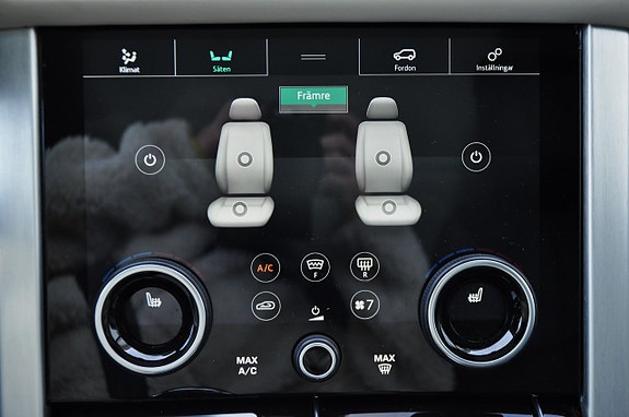 Land Rover Range Rover 14 of 25