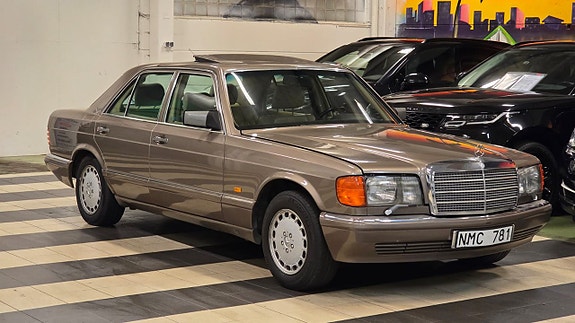 Mercedes-Benz 420 SE 4 of 22