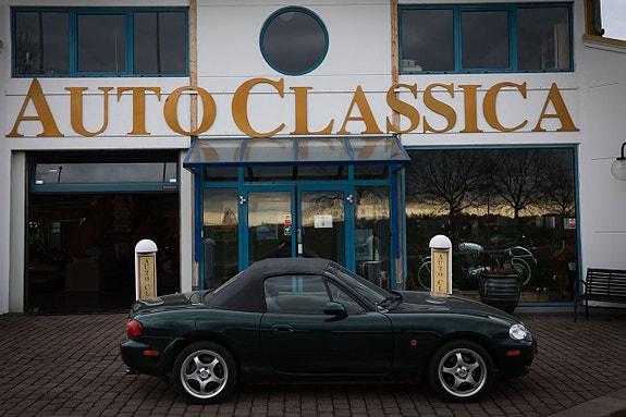 Mazda MX-5 9 of 13