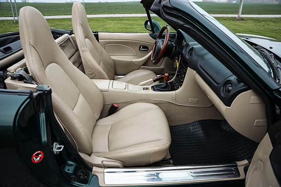 Mazda MX-5 12 of 13
