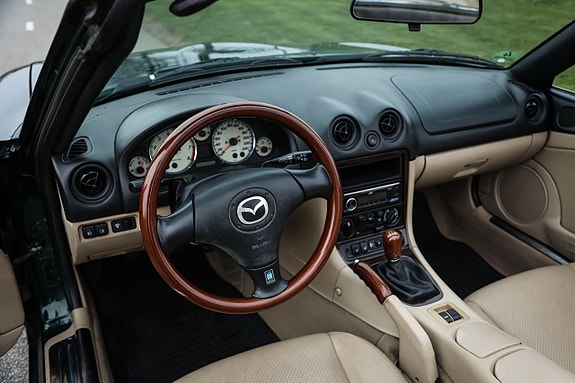 Mazda MX-5 11 of 13