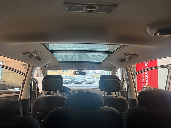 Volkswagen Sharan 18 of 18