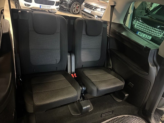 Volkswagen Sharan 13 of 18