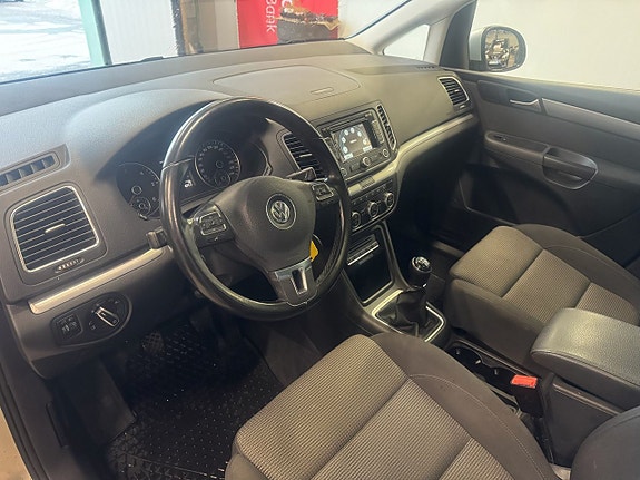 Volkswagen Sharan 8 of 18