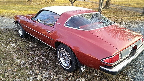 Chevrolet Camaro 2 of 5