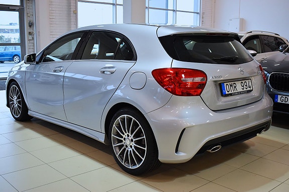 Mercedes-Benz A180 3 of 5