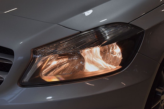 Mercedes-Benz A180 18 of 20