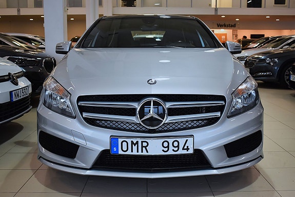 Mercedes-Benz A180 2 of 5