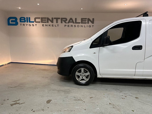 Nissan NV200 14 of 22