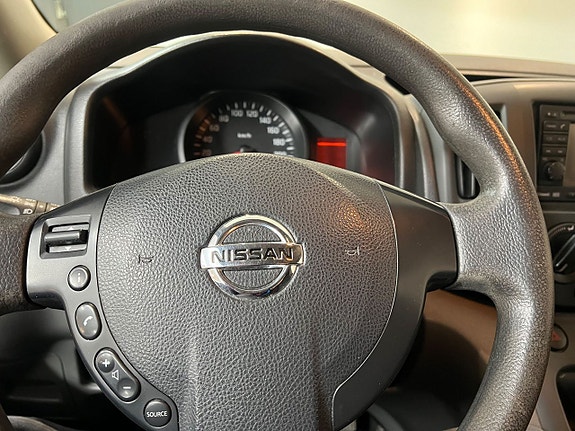 Nissan NV200 22 of 22