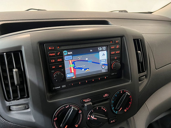 Nissan NV200 20 of 22