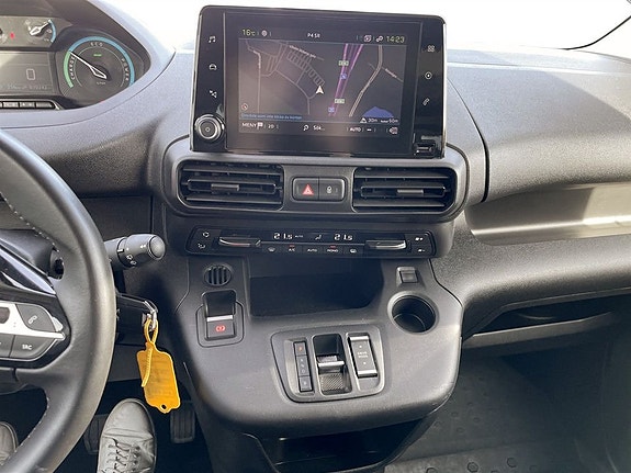 Peugeot e-Partner 12 of 17