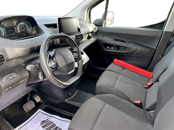 Peugeot e-Partner 6 of 17