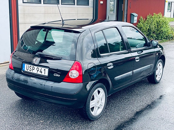 Renault Clio 3 of 5