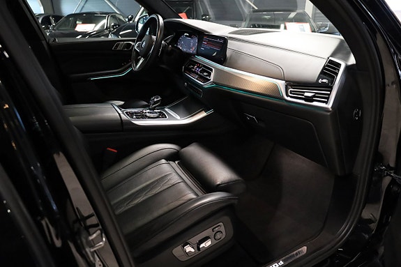 BMW X5 9 of 21