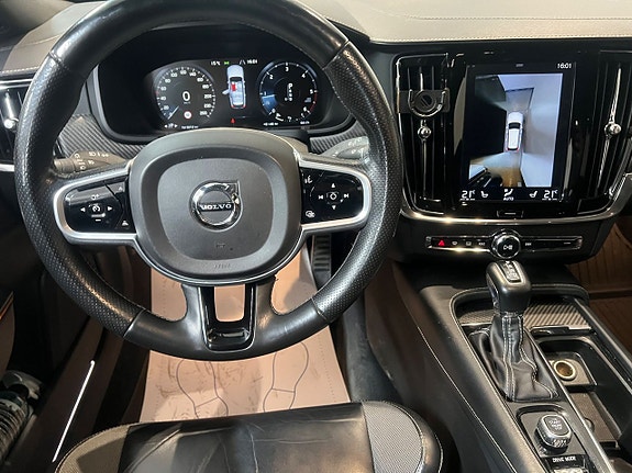 Volvo V90 Cross Country 22 of 27