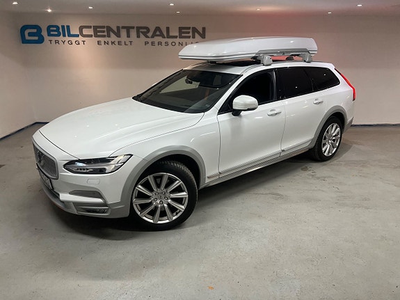 Volvo V90 Cross Country 4 of 5