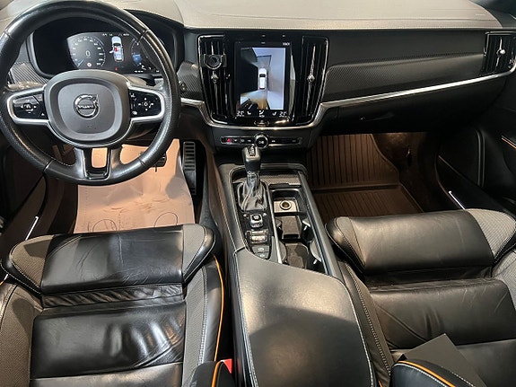 Volvo V90 Cross Country 26 of 27