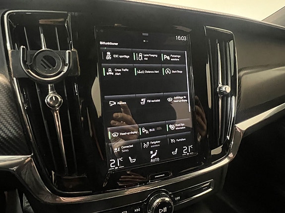Volvo V90 Cross Country 21 of 27