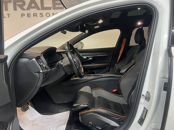 Volvo V90 Cross Country 16 of 27