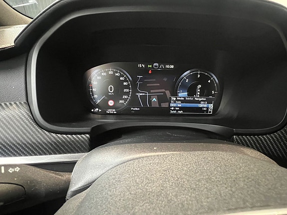 Volvo V90 Cross Country 19 of 27