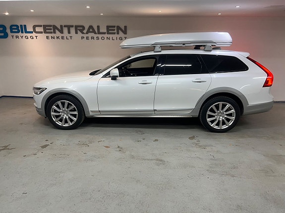 Volvo V90 Cross Country 14 of 27