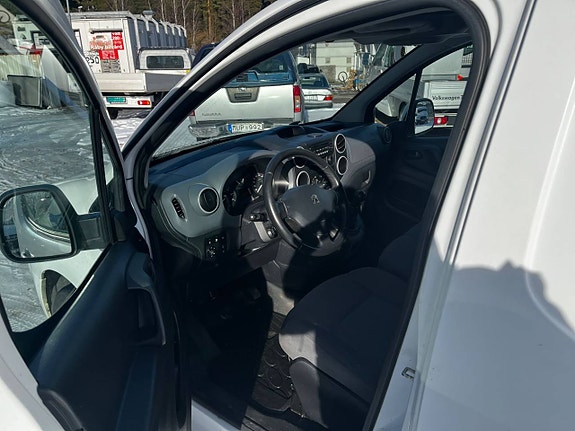 Peugeot Partner 9 of 12