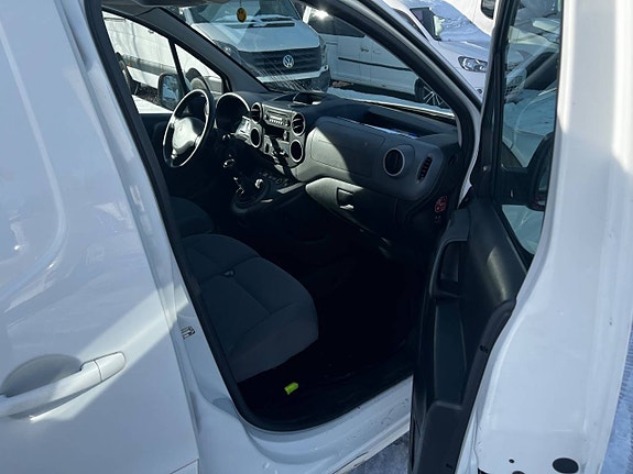 Peugeot Partner 10 of 12