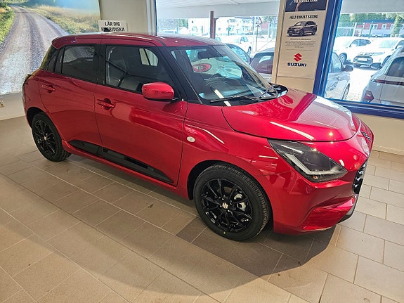 Suzuki Swift 2 of 9