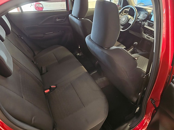 Suzuki Swift 6 of 9