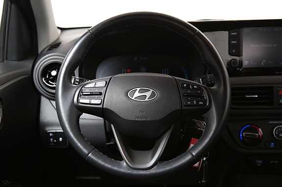 Hyundai i10 11 of 17