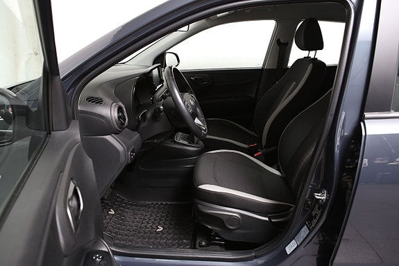 Hyundai i10 8 of 17