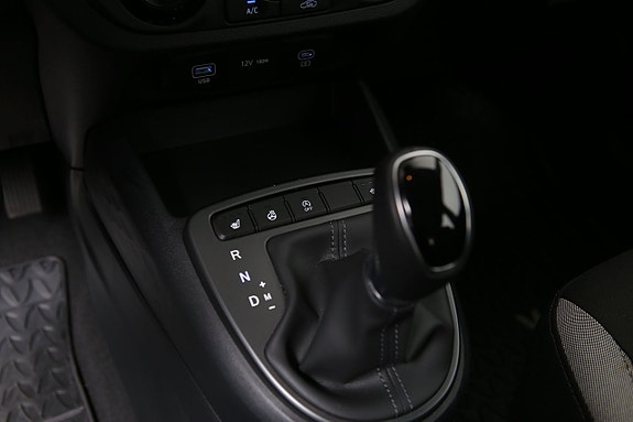 Hyundai i10 14 of 17