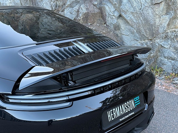 Porsche 911 Targa 4 GTS 10 of 26