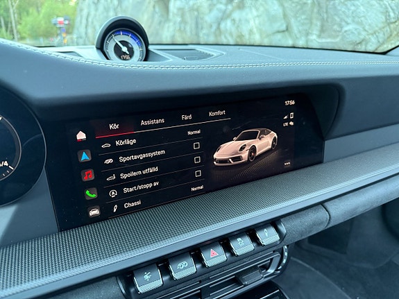 Porsche 911 Targa 4 GTS 19 of 26