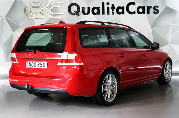 Volvo V70 4 of 26