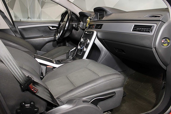 Volvo V70 13 of 26