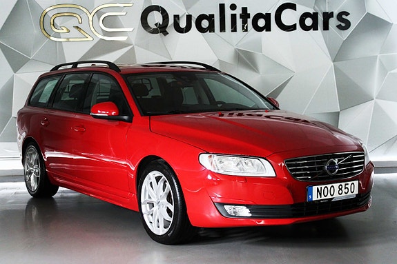 Volvo V70 2 of 26